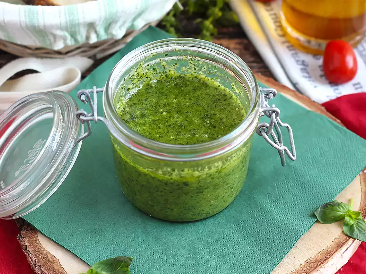 Домашно зелено песто - pesto alla genovese - снимка 5