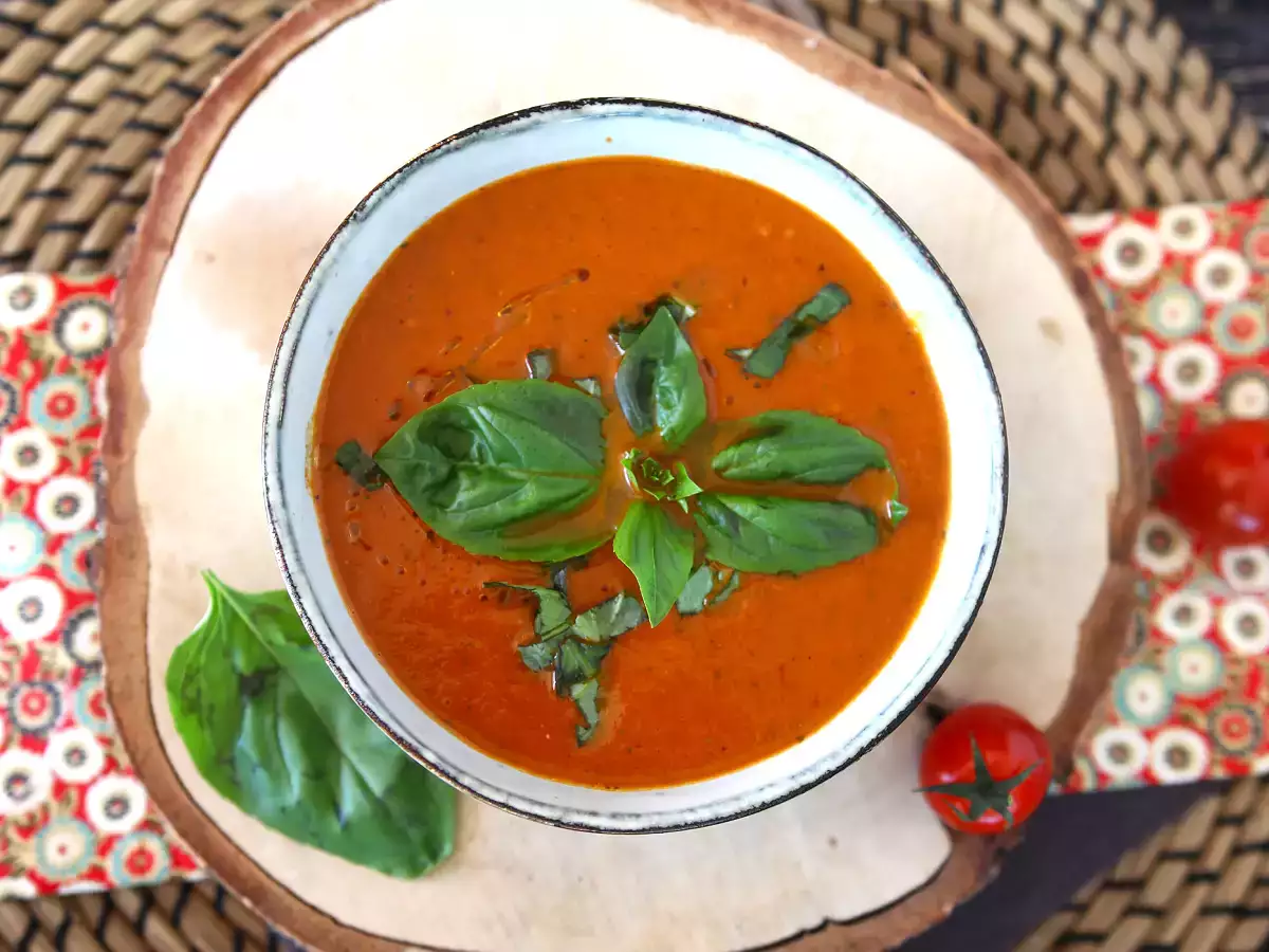 Доматена супа - снимка 3