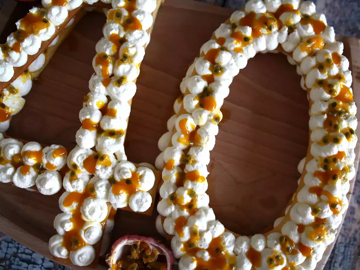 Екзотична торта с манго и маракуя - снимка 2