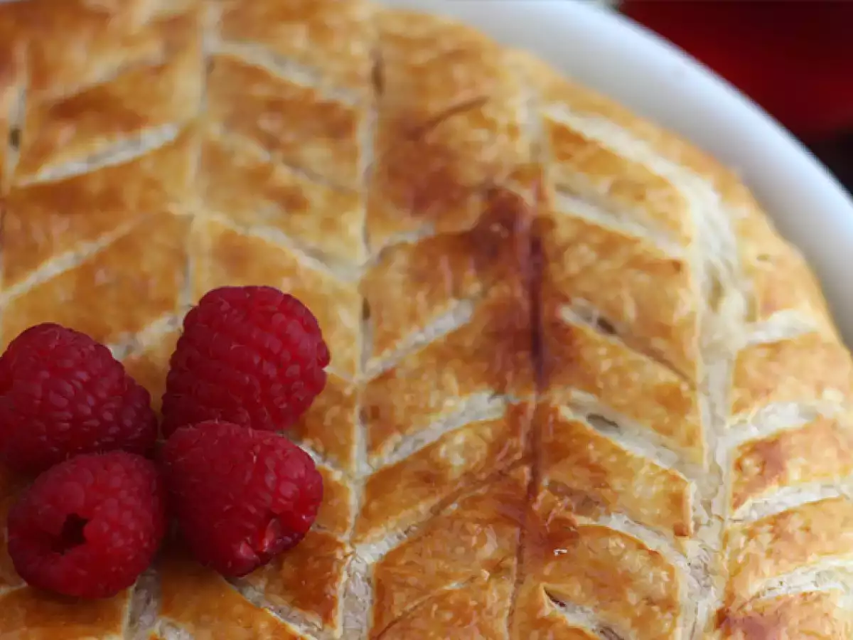 Галет от рози с малини и шам фъстък Frangipane - снимка 3