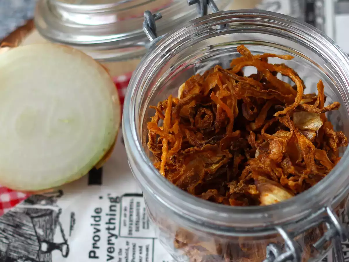 Хрупкав лук във фритюрника, супер хрупкав и вкусен - снимка 4