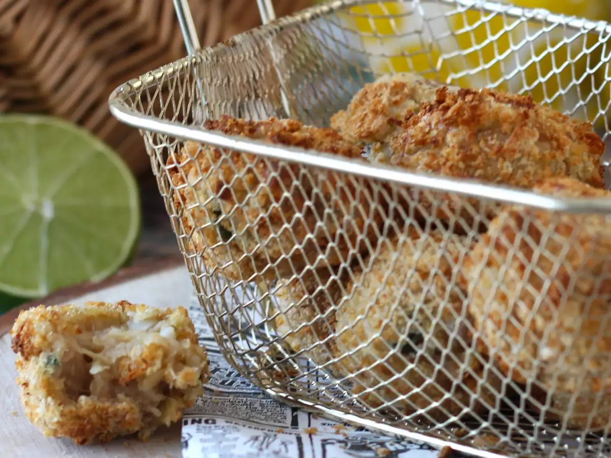 Хрупкави питки с риба тон във фритюрника: неустоимо предястие! - снимка 3