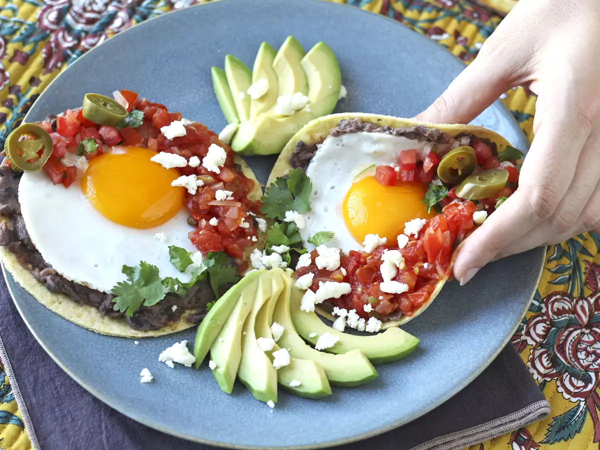 Huevos rancheros: емблематичната и вкусна мексиканска рецепта - снимка 5