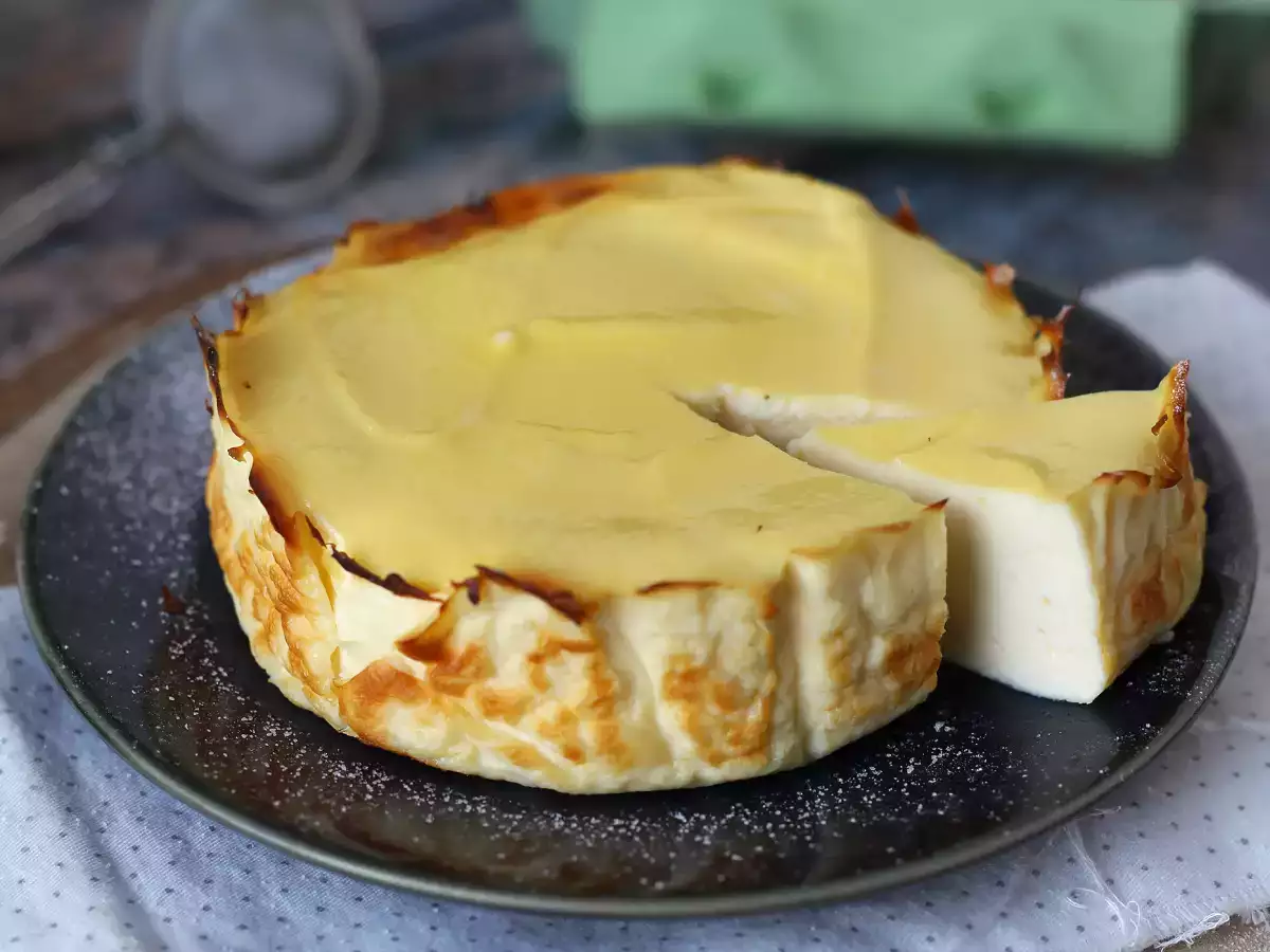 Икономична торта с фондан от рикота само с 4 съставки - снимка 4