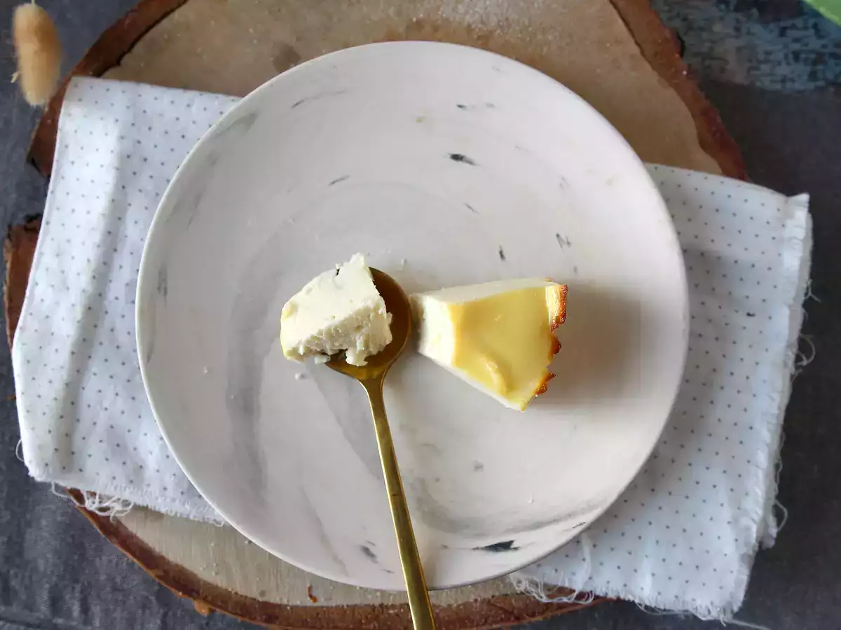 Икономична торта с фондан от рикота само с 4 съставки - снимка 5