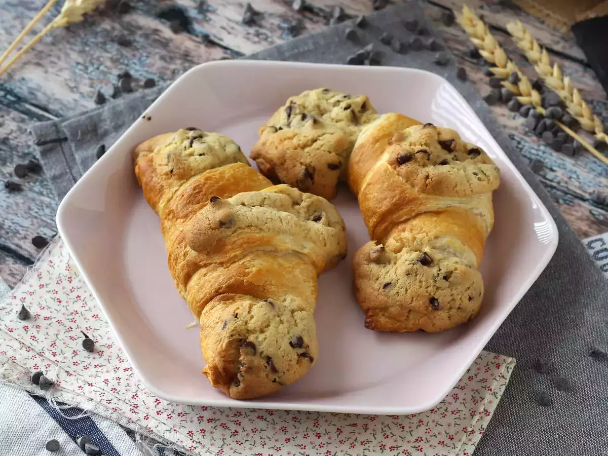 Изключително гурме, супер лесни крокита. Перфектната комбинация от кроасан и бисквитка! - снимка 4