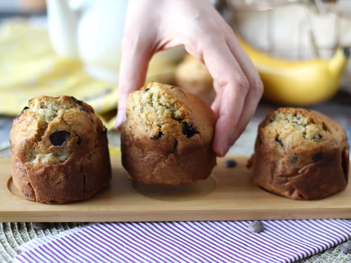 Изключително вкусни бананови мъфини с шоколадови капки - снимка 7
