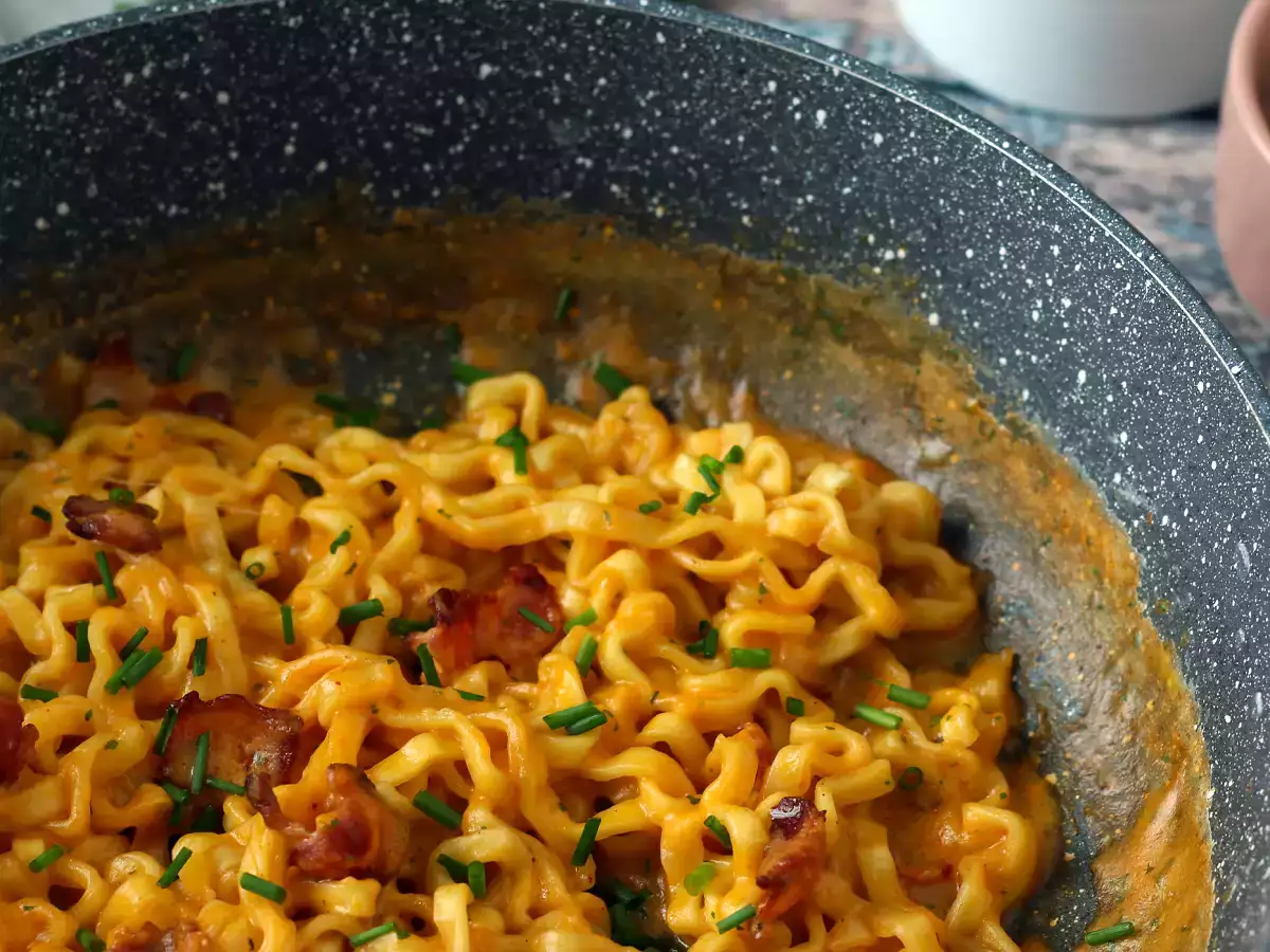 Как да приготвяме Buldak noodles carbonara flavour? Най-добрата рецепта! - снимка 7