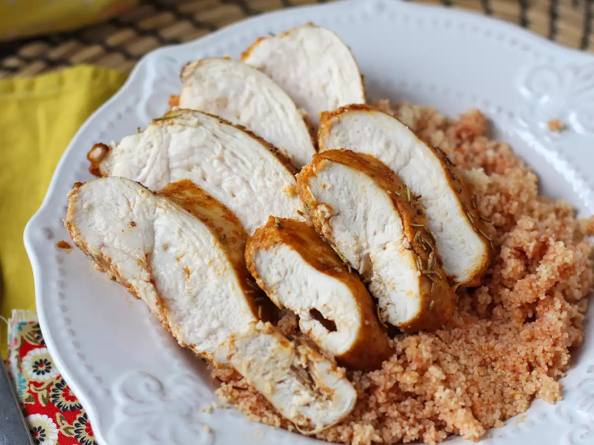 Как да приготвим пилешки гърди във фритюрник с горещ въздух (Air Fryer)? - снимка 3