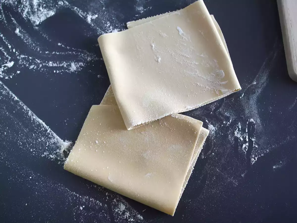 Как да приготвите яйчена паста за лазаня - снимка 4