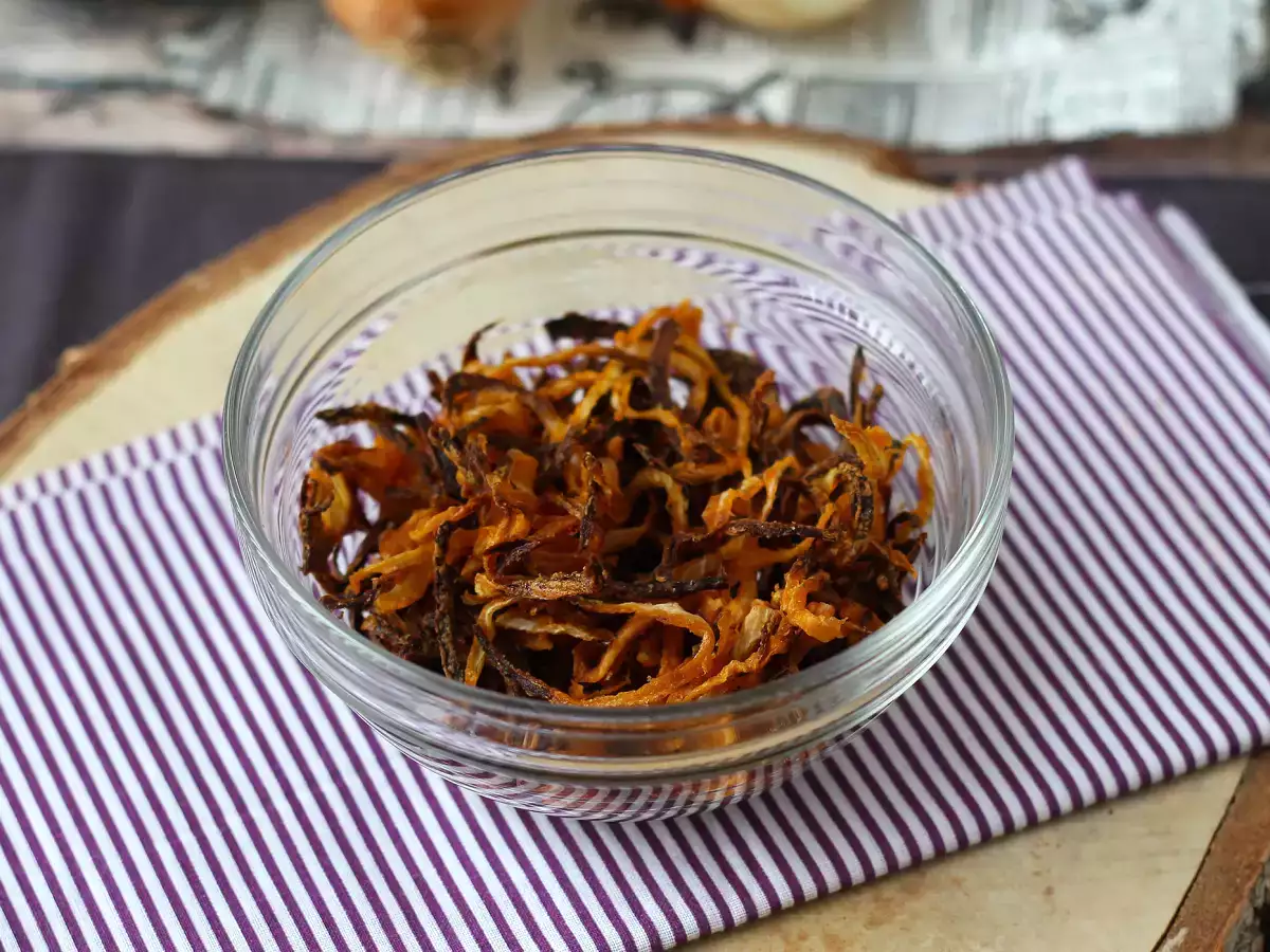 Как да приготвите хрупкав лук във фурната? - снимка 2