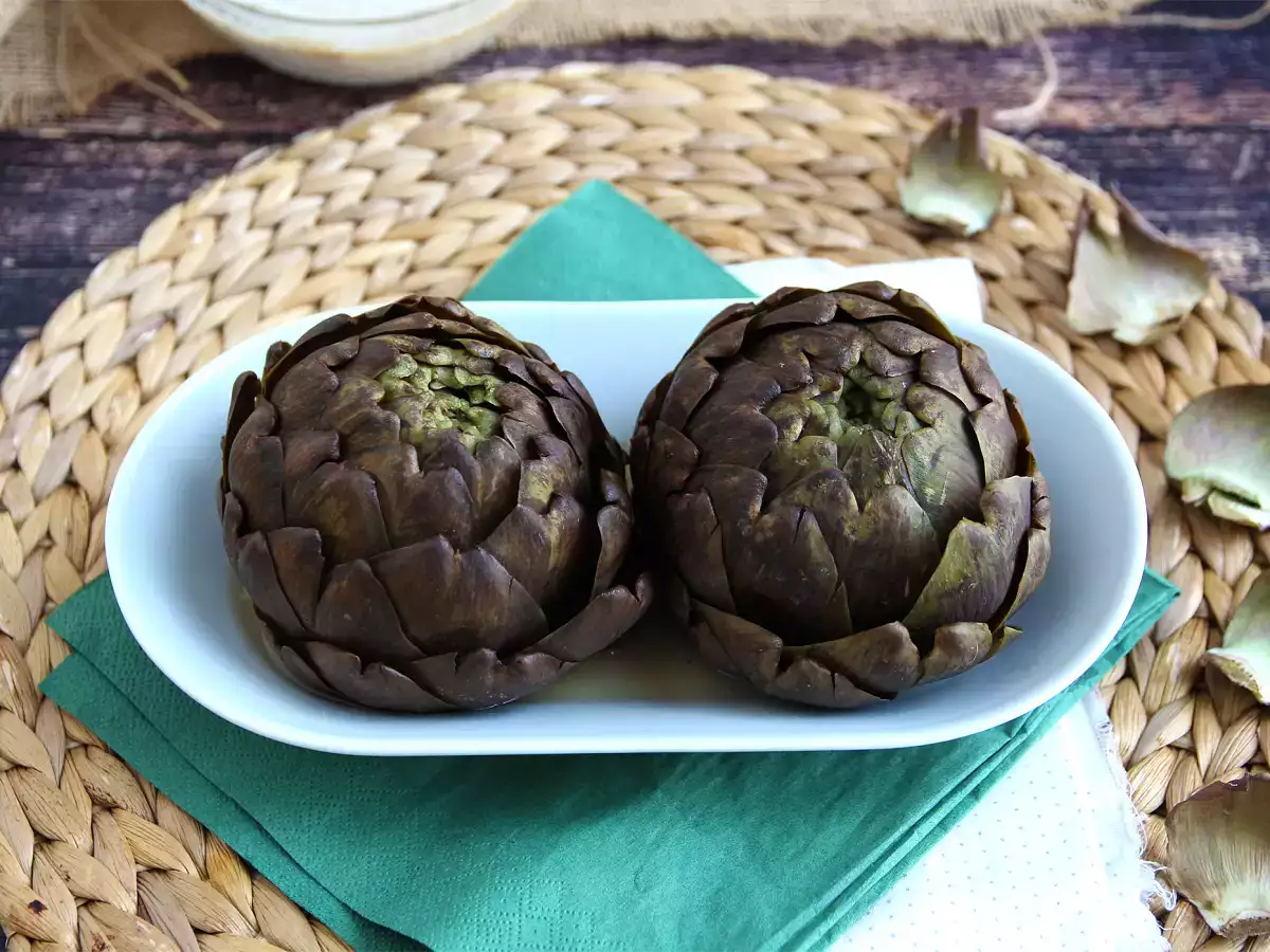 Как да сготвя артишок във вода?