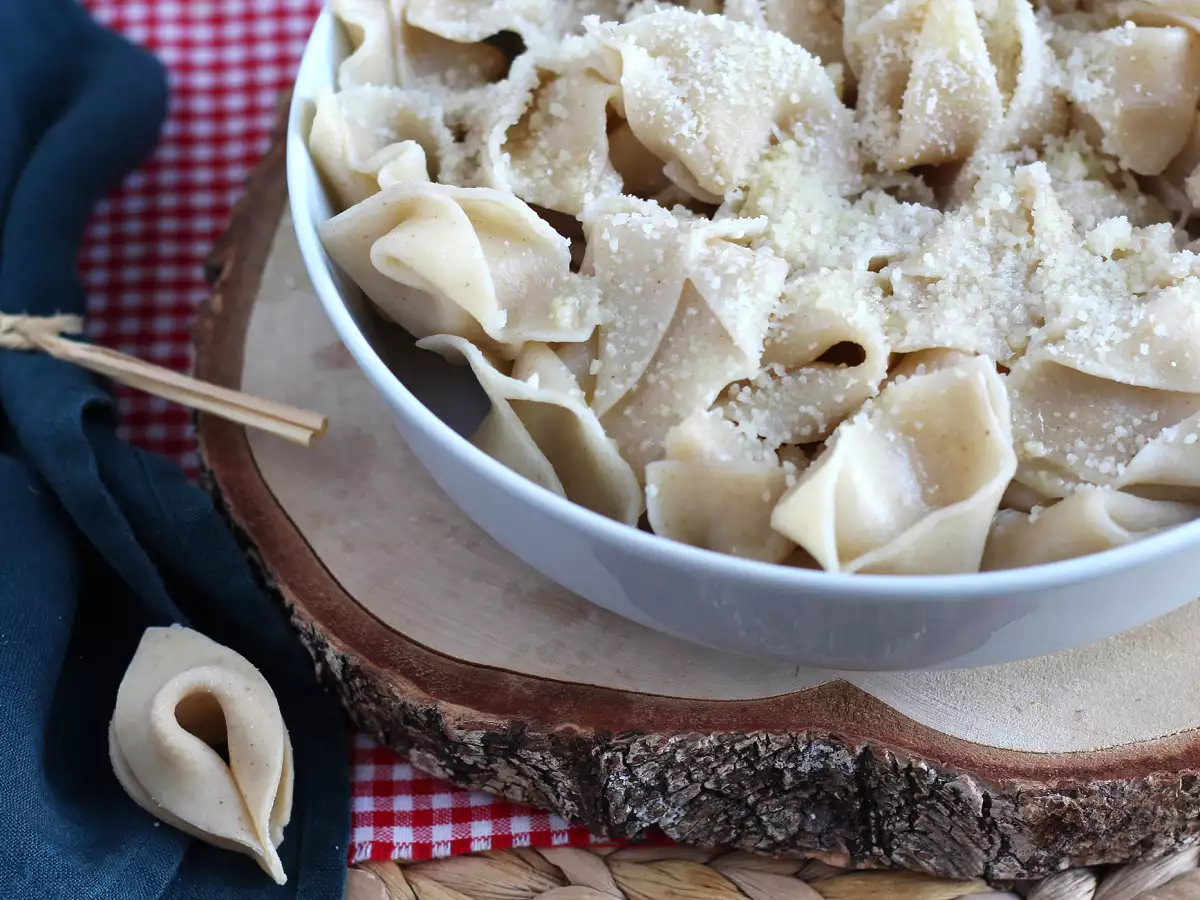 Как да си направим домашна паста: сорпресин, малка красива паста - снимка 6