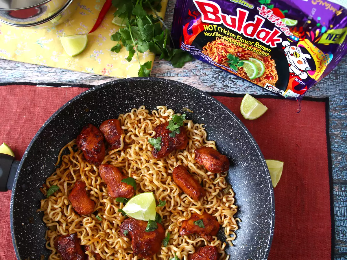 Как се приготвя булдак хабанеро лайм нудълс, рецепта с мариновано пилешко месо! - снимка 6