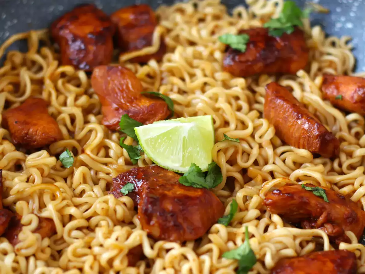 Как се приготвя булдак хабанеро лайм нудълс, рецепта с мариновано пилешко месо! - снимка 7