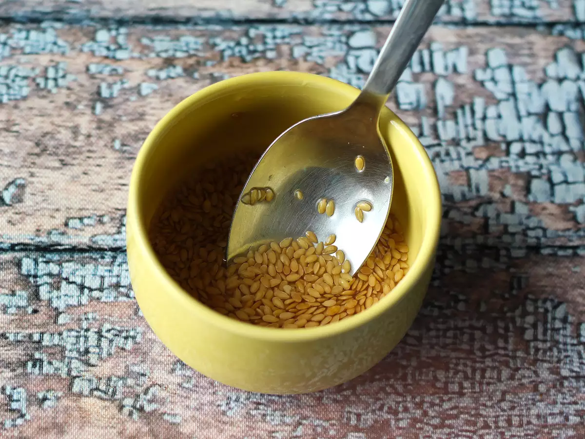 Как се приготвя ленено яйце (flax egg): идеалният вегански заместител в кухнята - снимка 4