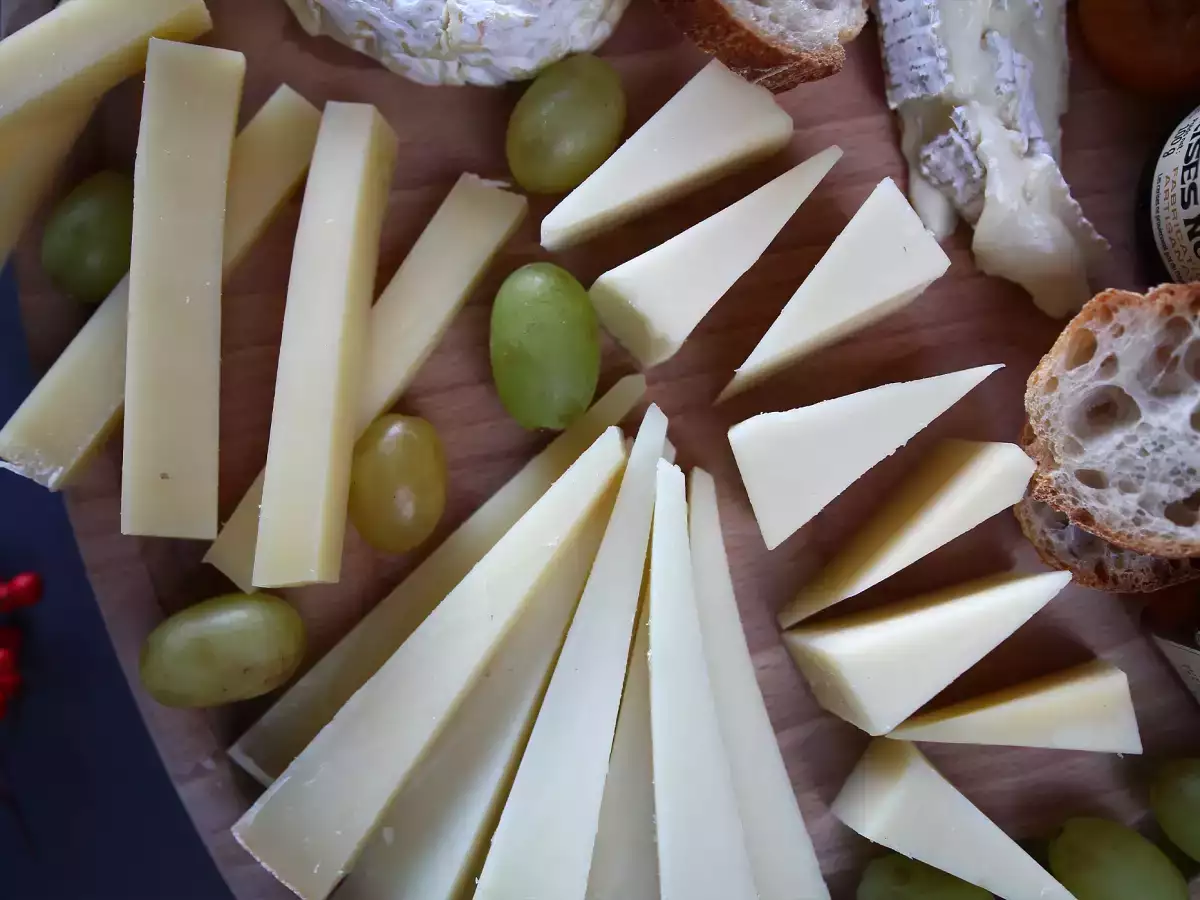 Как се приготвя плата със сирене? - снимка 3