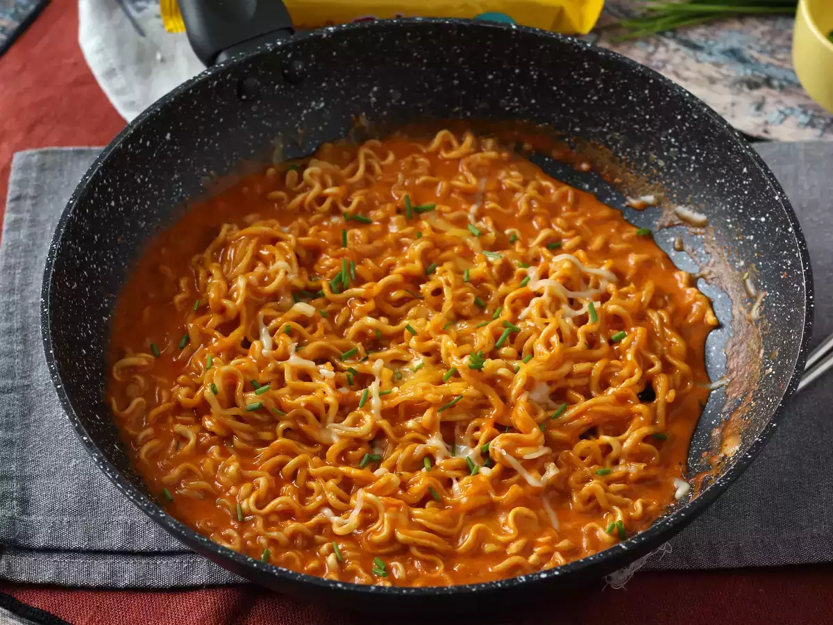 Как се приготвя сирене Buldak? Бърза и лесна рецепта! - снимка 4