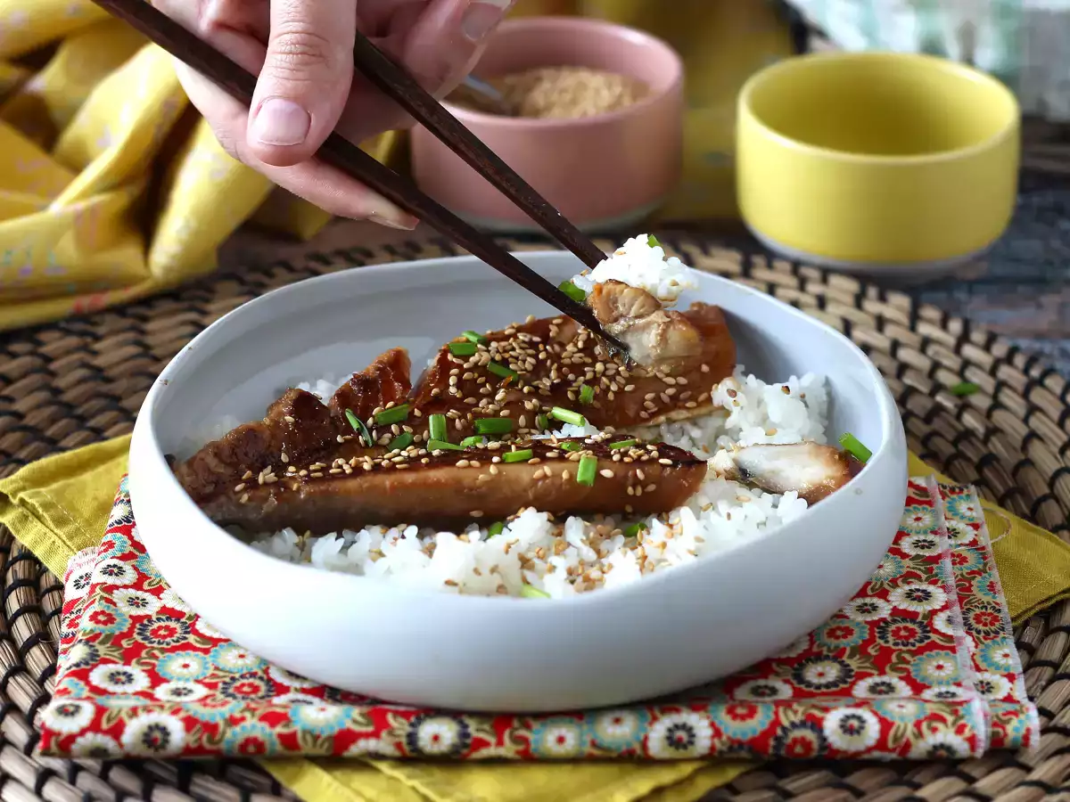 Как се приготвя скумрия? Опитайте тази рецепта с глазура от соев сос и мед! - снимка 4