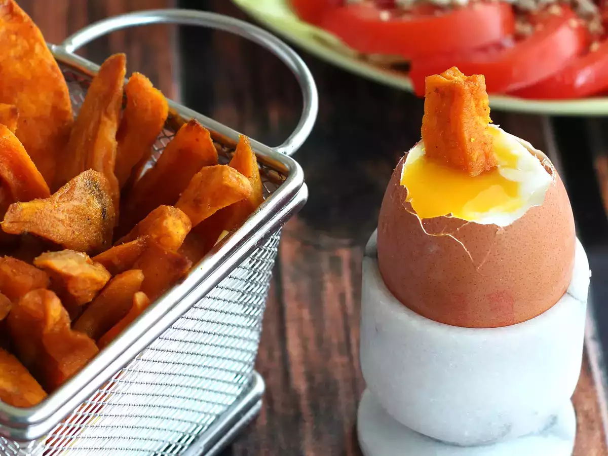 Как се сварява яйце?