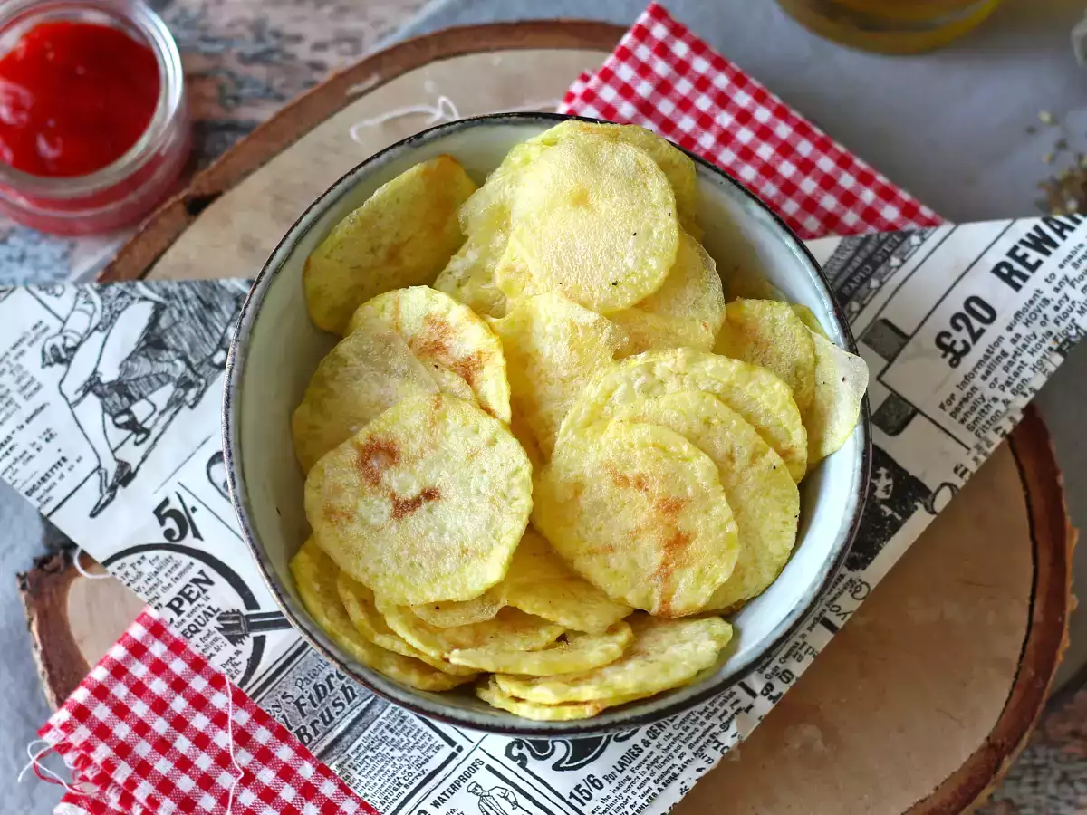 Картофен чипс, приготвен в микровълнова фурна - снимка 2