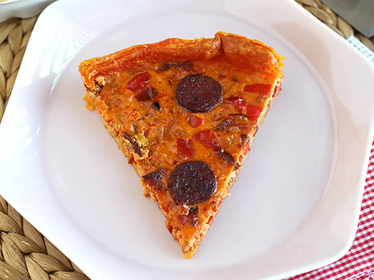 Киш с пипер и чоризо - снимка 4