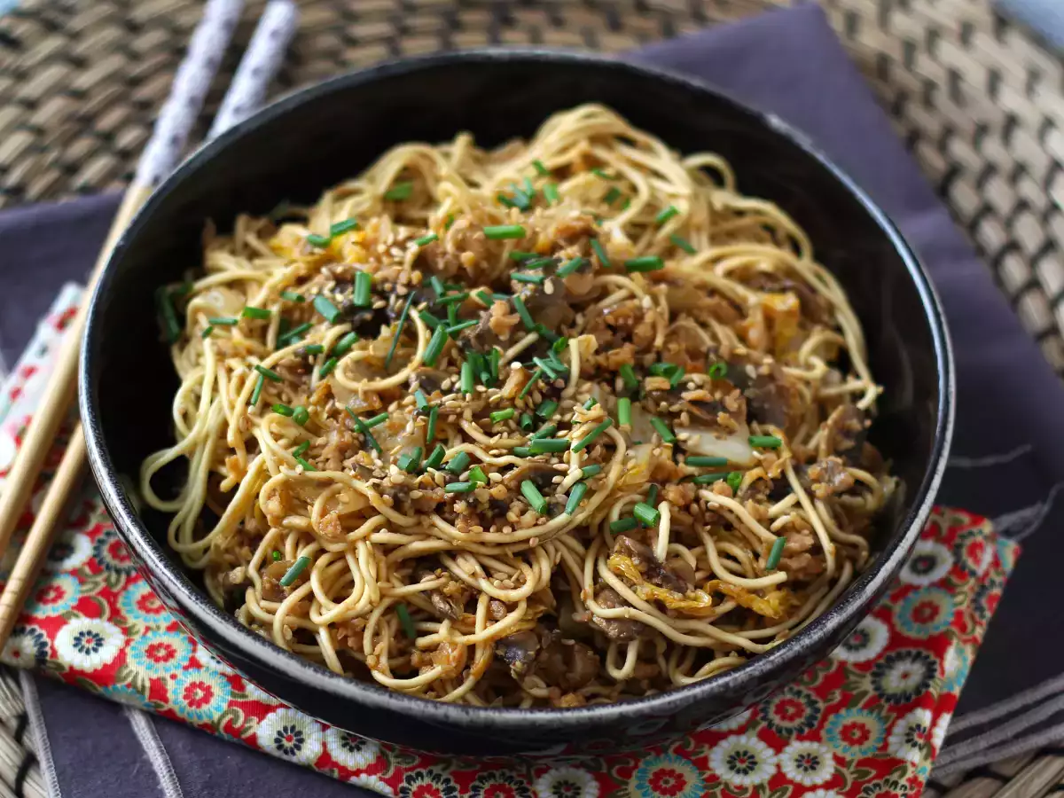 Китайски юфка Wok (зеленчуци и текстуриран соев протеин) - снимка 6