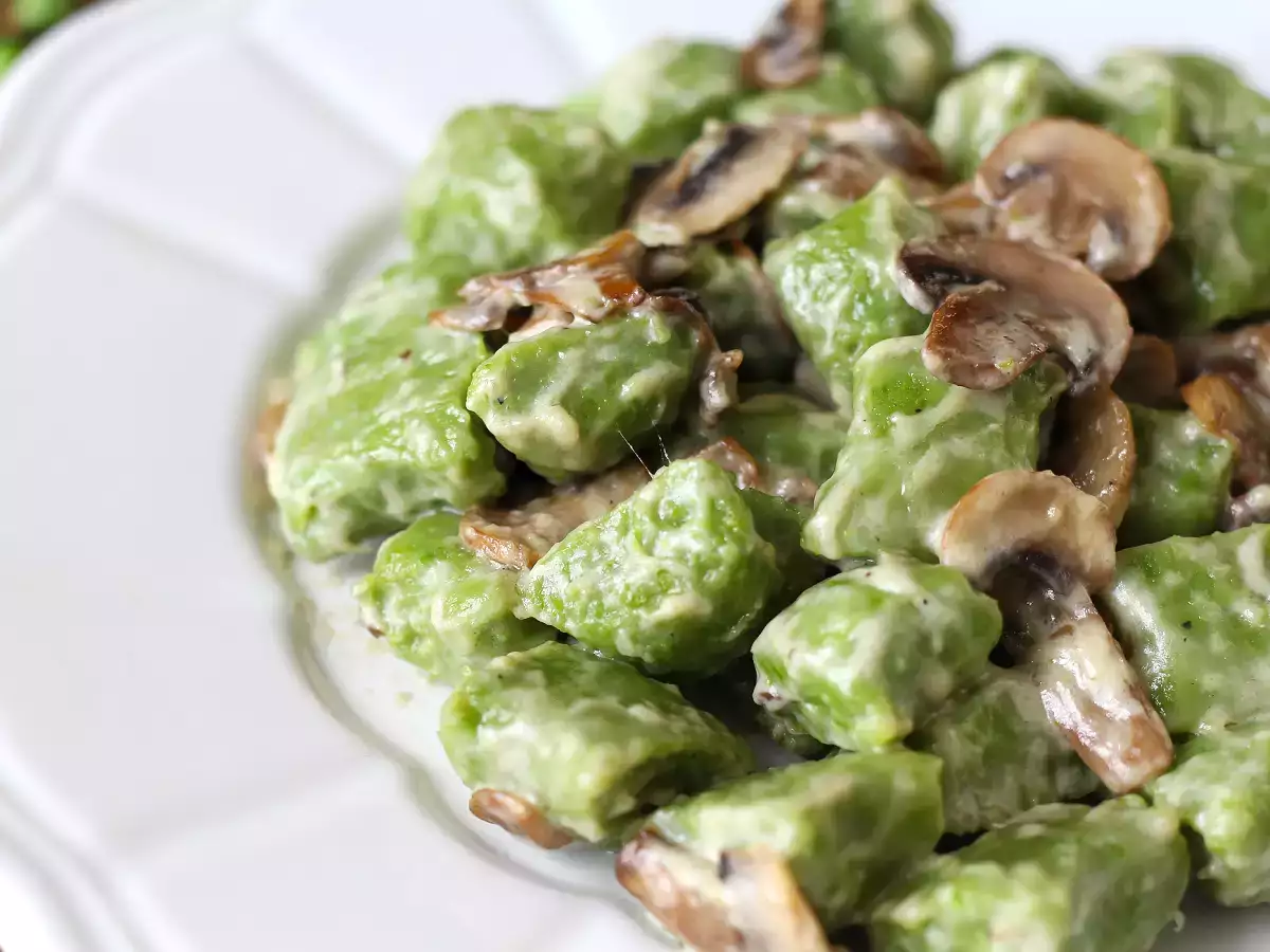 Кнедли от грах без яйца: готови за нула време! - снимка 6