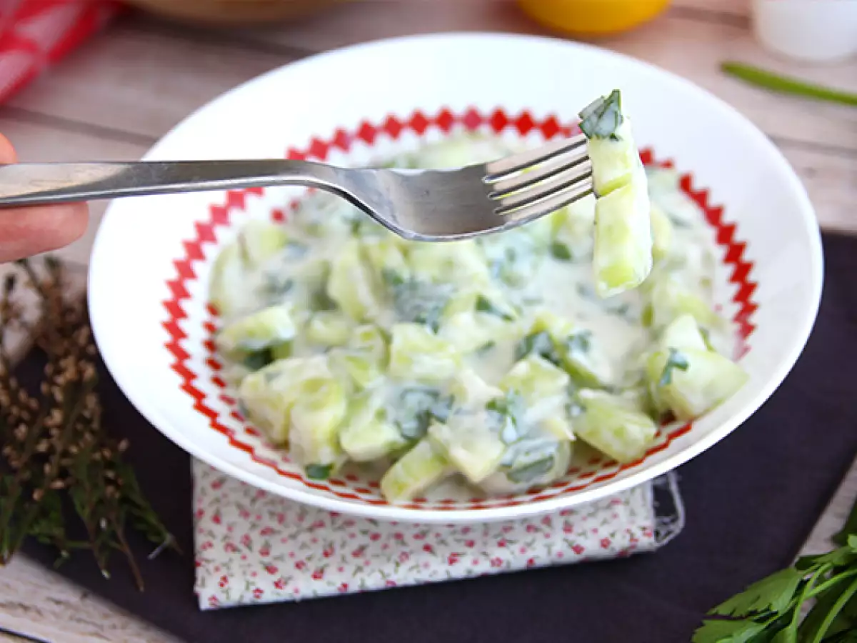 Краставица със сос от кисело мляко - снимка 4