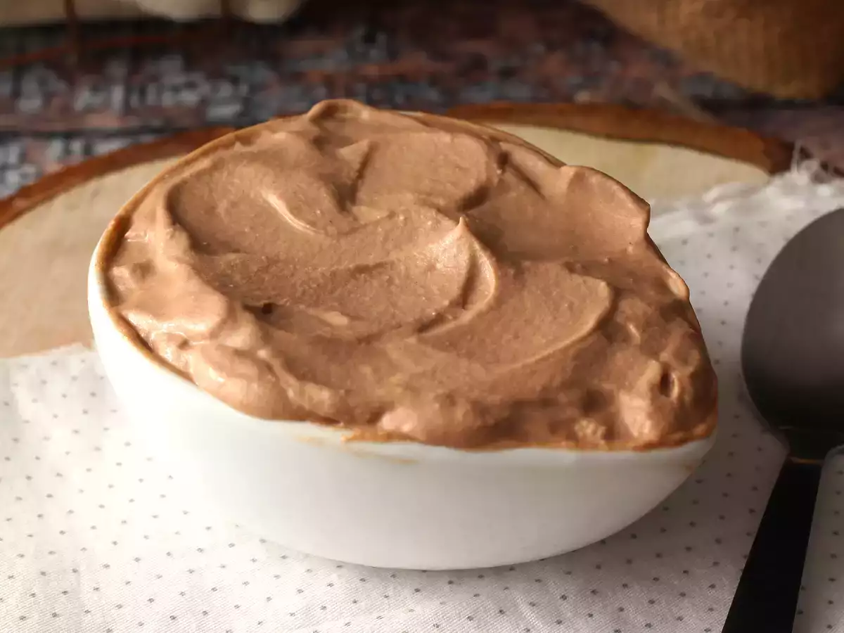 Крем за мазане Nutella, идеален за гарниране на торти и сладкиши - снимка 2