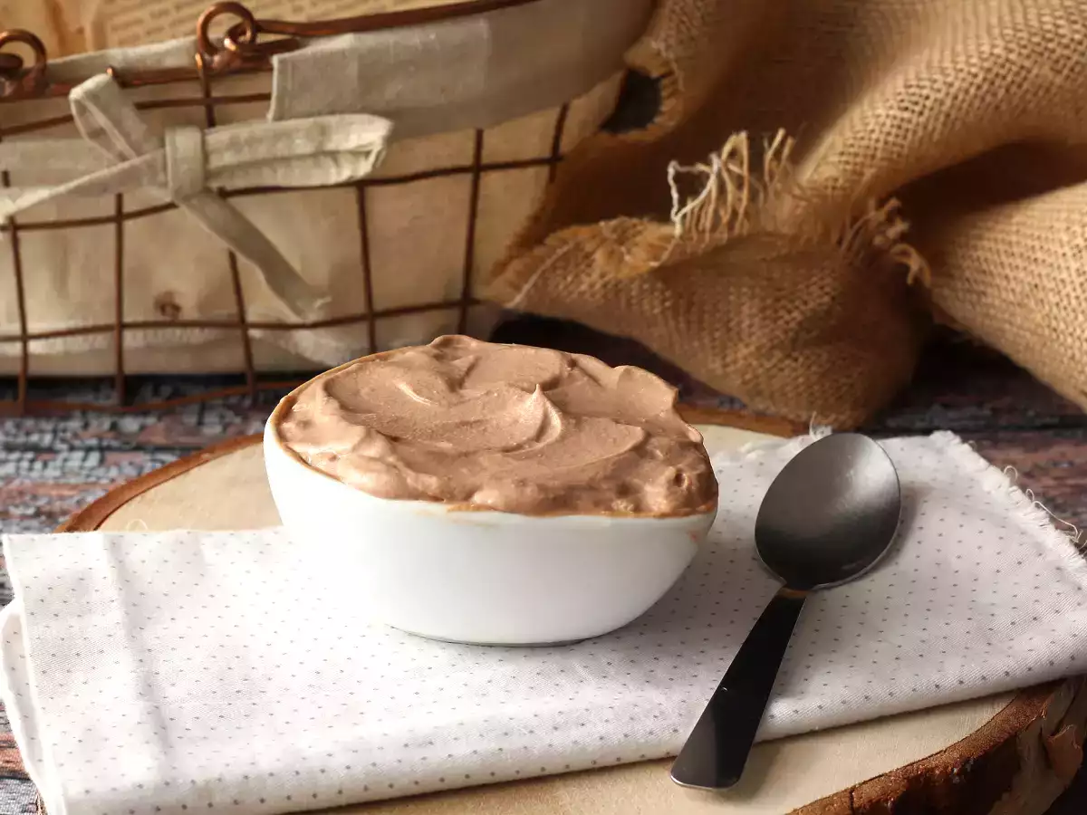 Крем за мазане Nutella, идеален за гарниране на торти и сладкиши - снимка 4