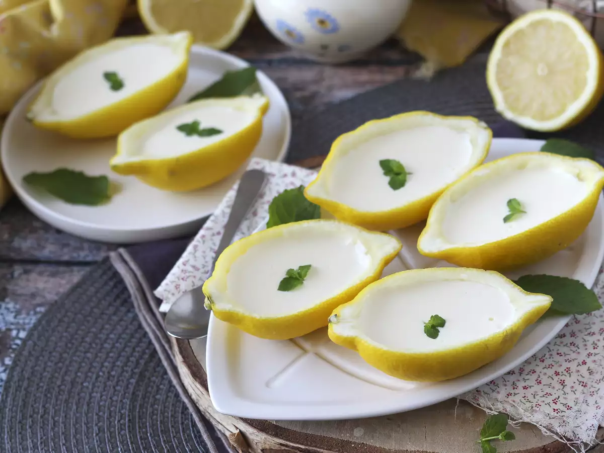 Lemon Posset – британски лимонов десерт без печене, който ще ви хареса - снимка 3