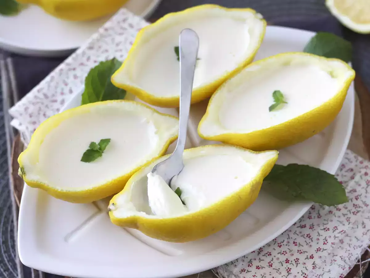 Lemon Posset – британски лимонов десерт без печене, който ще ви хареса - снимка 4