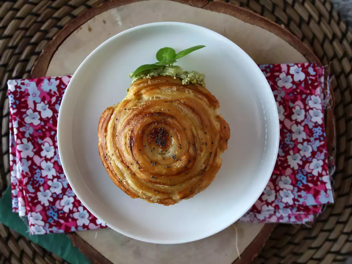 Лесно осолено нюйоркско руло с песто и fromage frais с 4 съставки - снимка 2