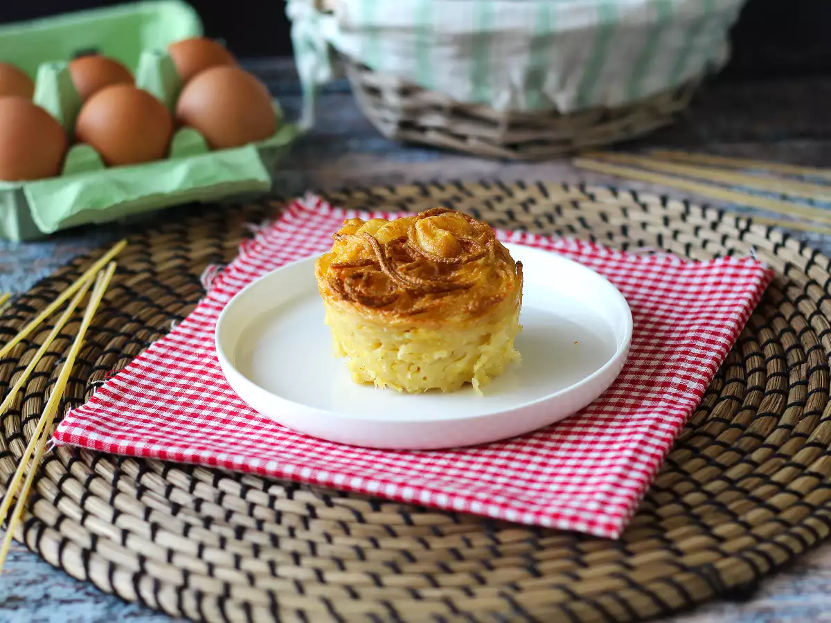 Макаронен омлет във фритюрник - снимка 5