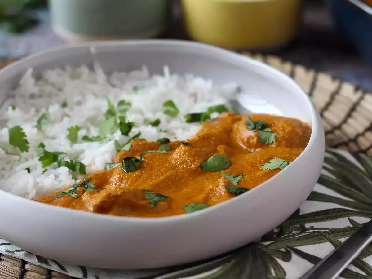 Маслено пиле (Butter Chicken) – емблематично индийско ястие с пилешко месо - снимка 3