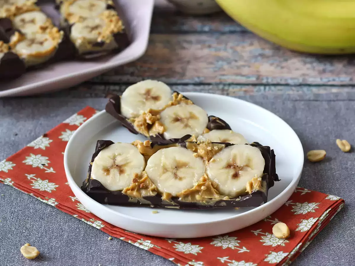 Мини барчета с банан, фъстъчено масло и шоколад, изключително вкусни и без добавена захар - снимка 2