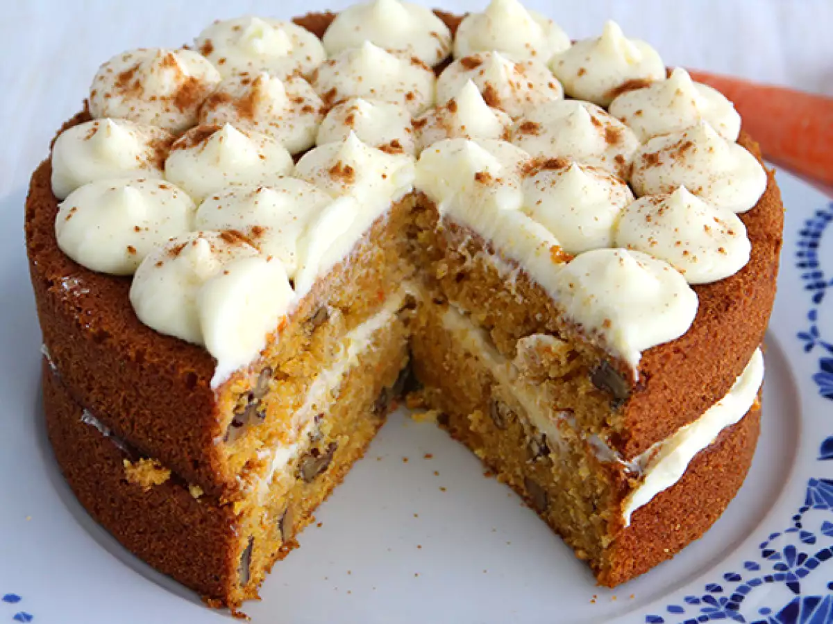 Морковена торта (Carrot Cake) с орехи - снимка 4