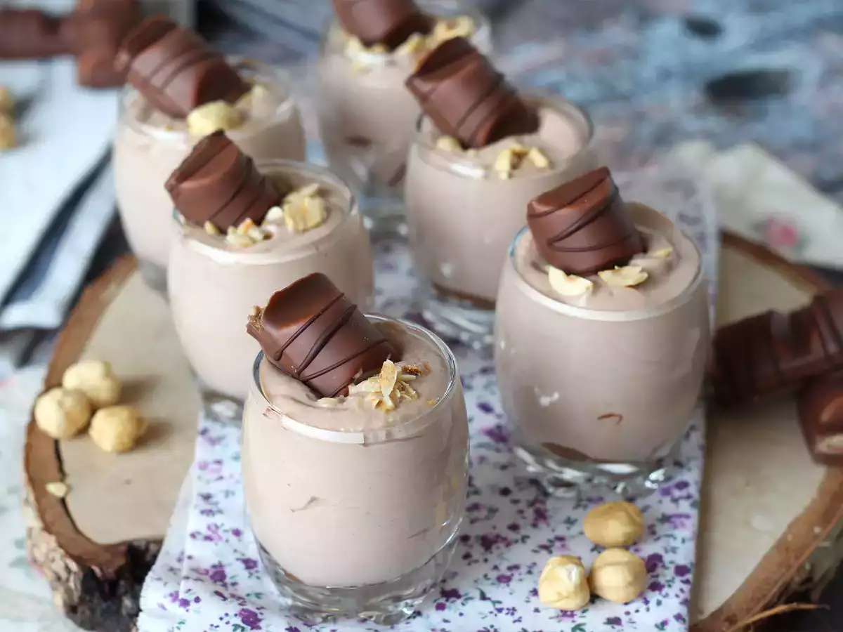 Неустоими десерти Kinder Bueno в чашки без печене - снимка 6