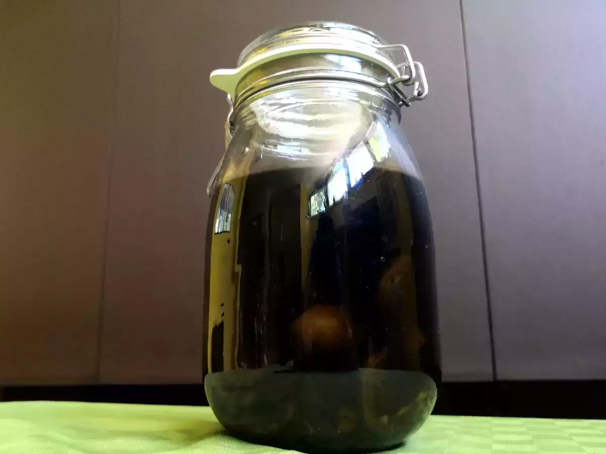 Nocino, рецептата и съставките за приготвянето му у дома - снимка 5