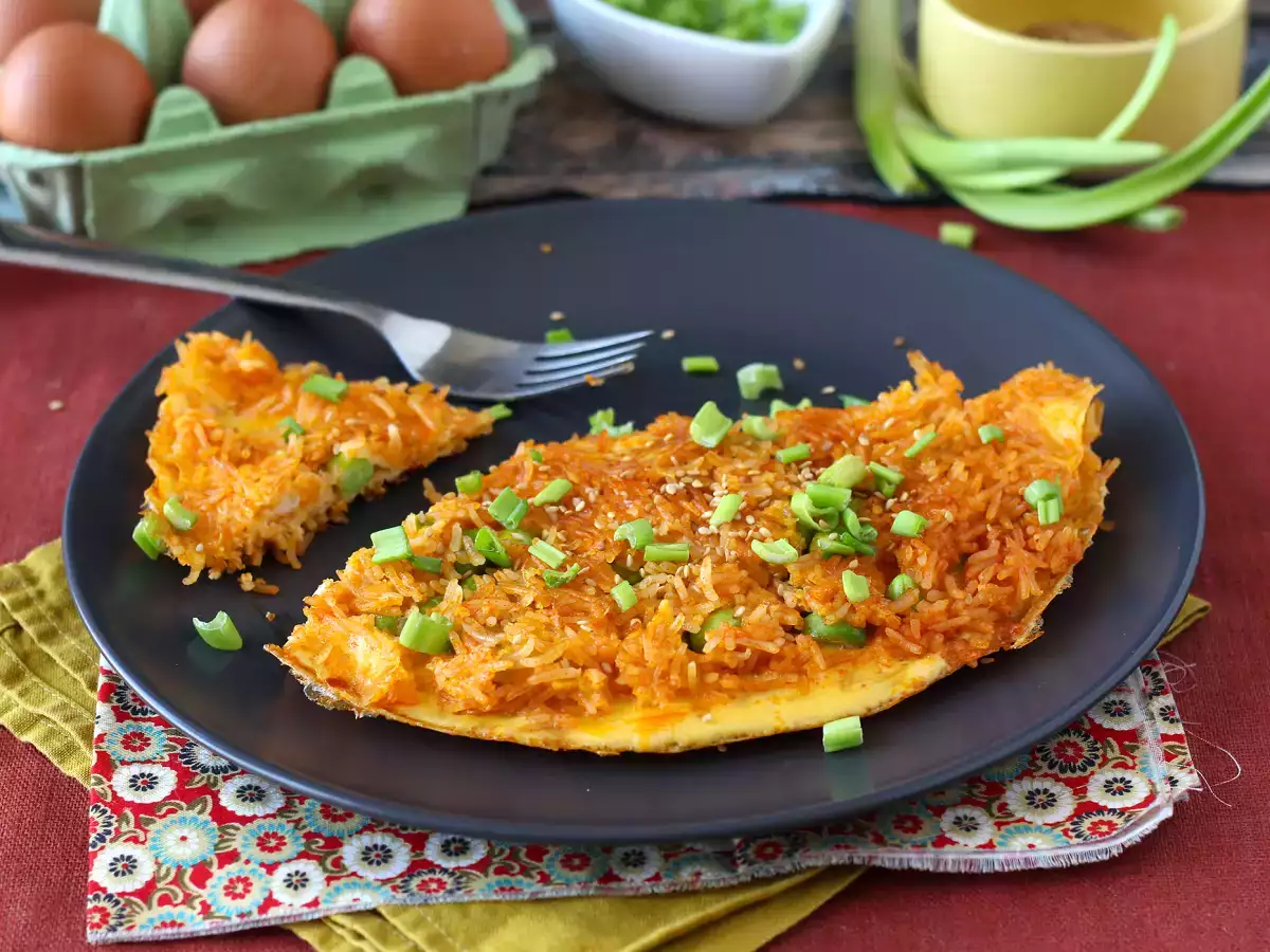 Омлет с хрупкав ориз и соеви зърна - пикантно ястие, което се приготвя бързо и без отпадъци! - снимка 2