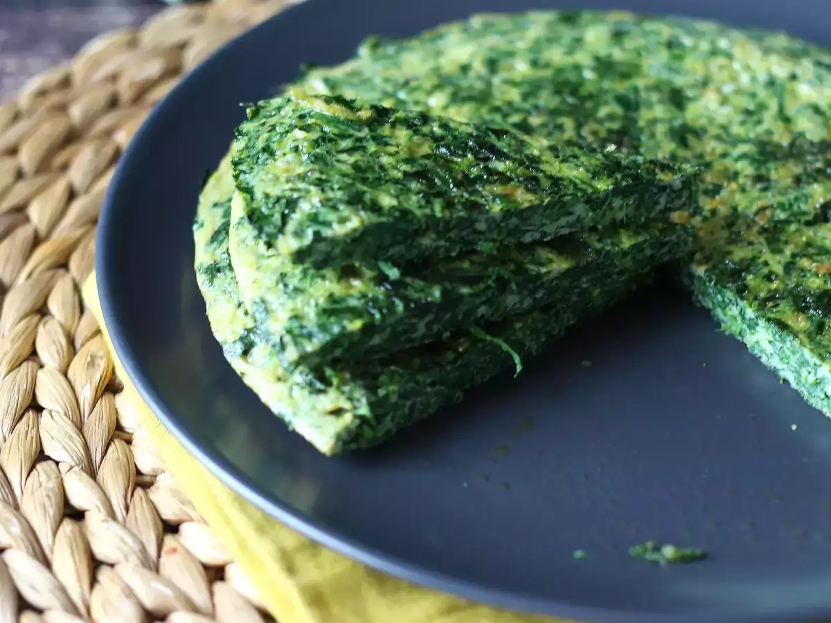 Омлет със спанак – лесно и вкусно вегетарианско основно ястие - снимка 6