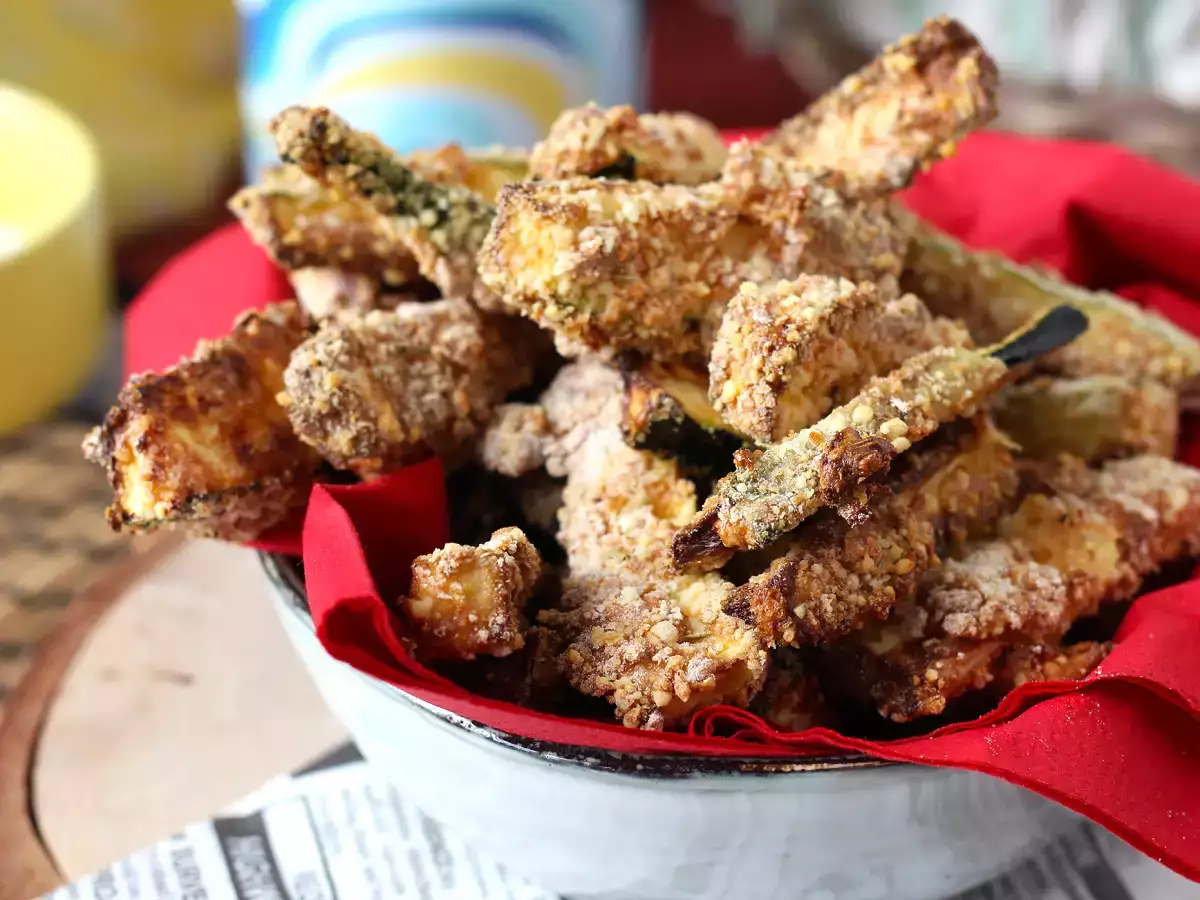 Пържени картофи от тиквички с въздушен фритюрник - снимка 2