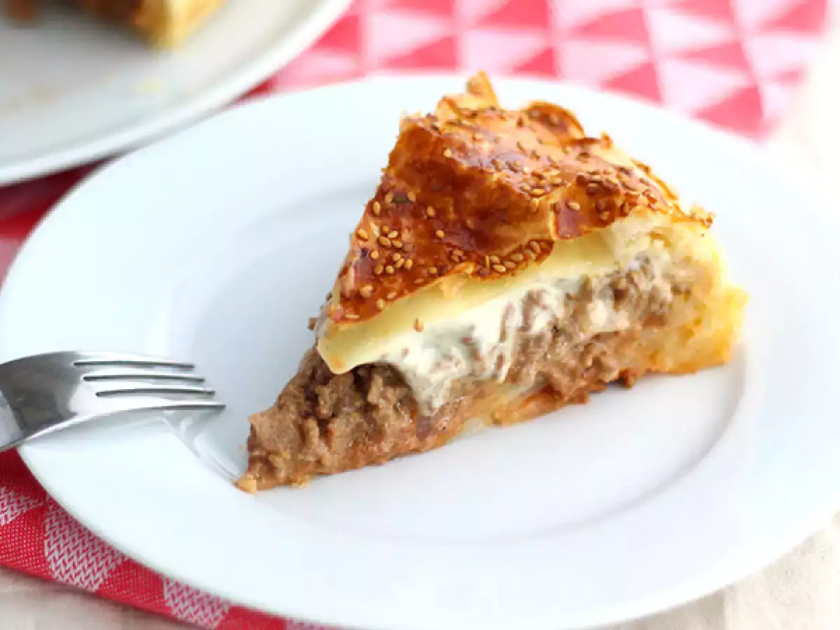 Пай с хамбургери, чийзбургер за споделяне! - снимка 2