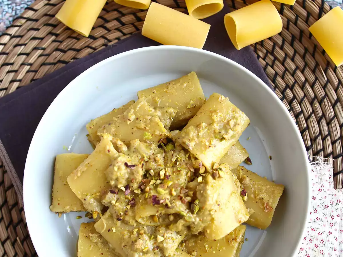 Паста с риба тон, шамфъстък и лимон - снимка 3