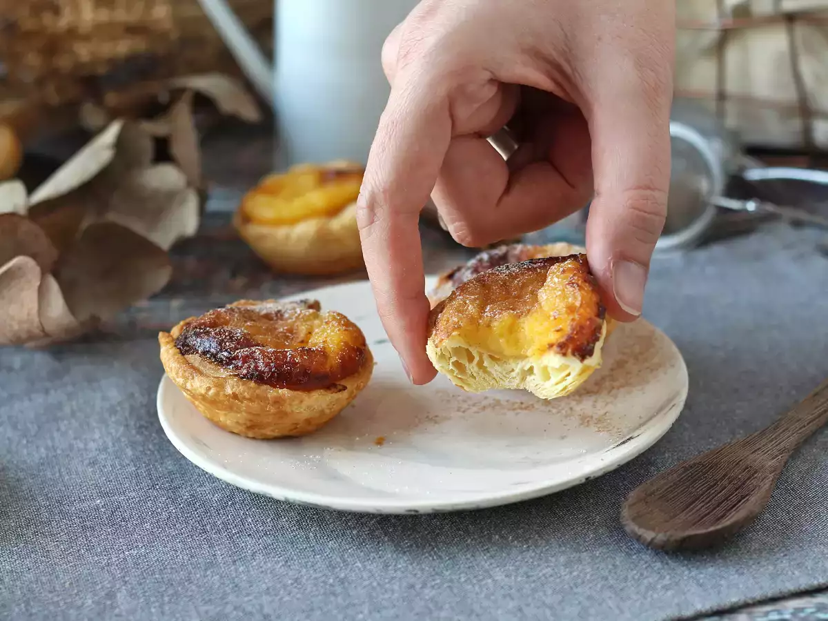 Pastéis de nata във фритюрник. Бърза и лесна рецепта за традиционния португалски сладкиш. - снимка 7