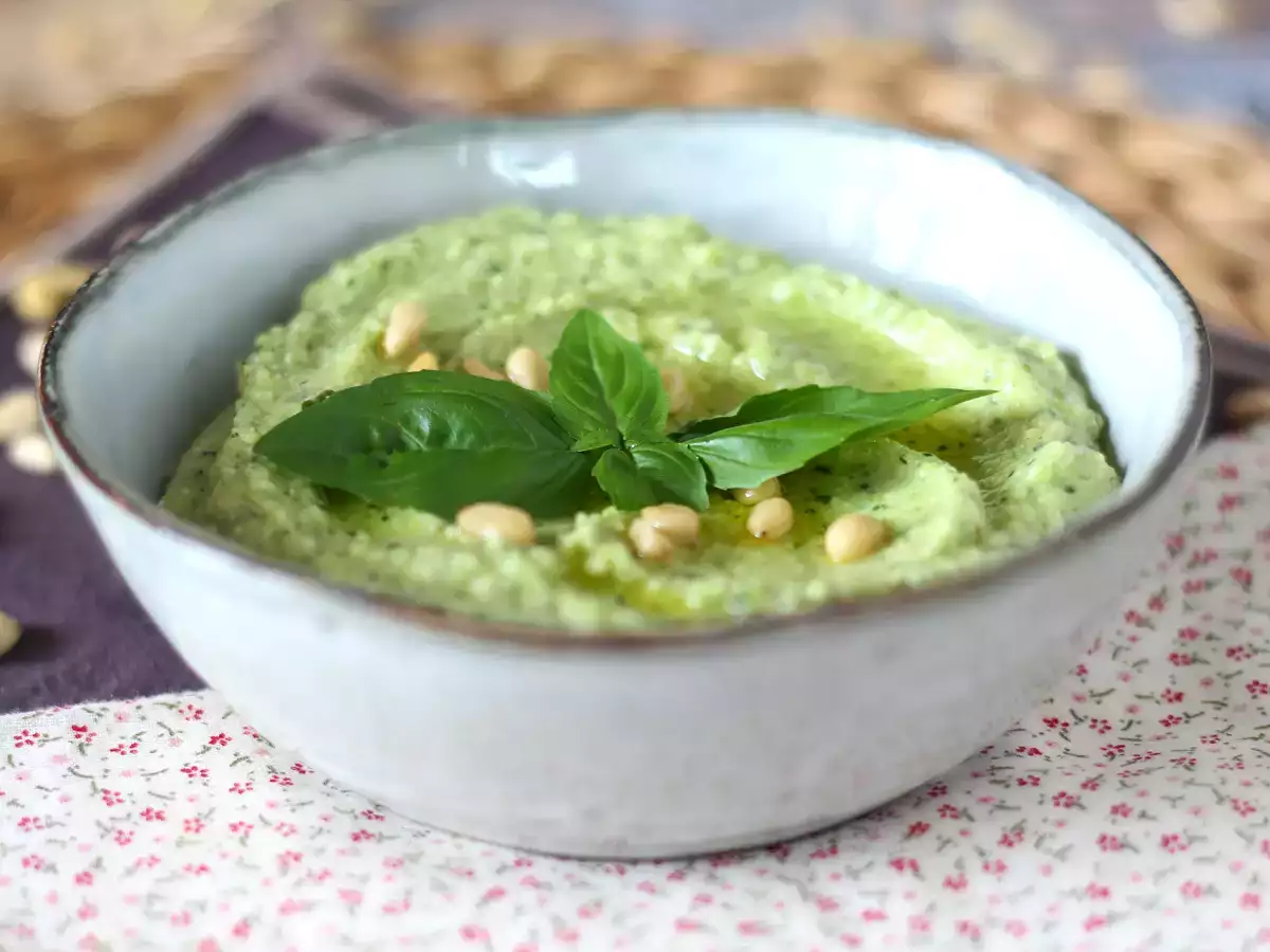 Песто от тиквички без термична обработка – бърза и вкусна рецепта - снимка 3