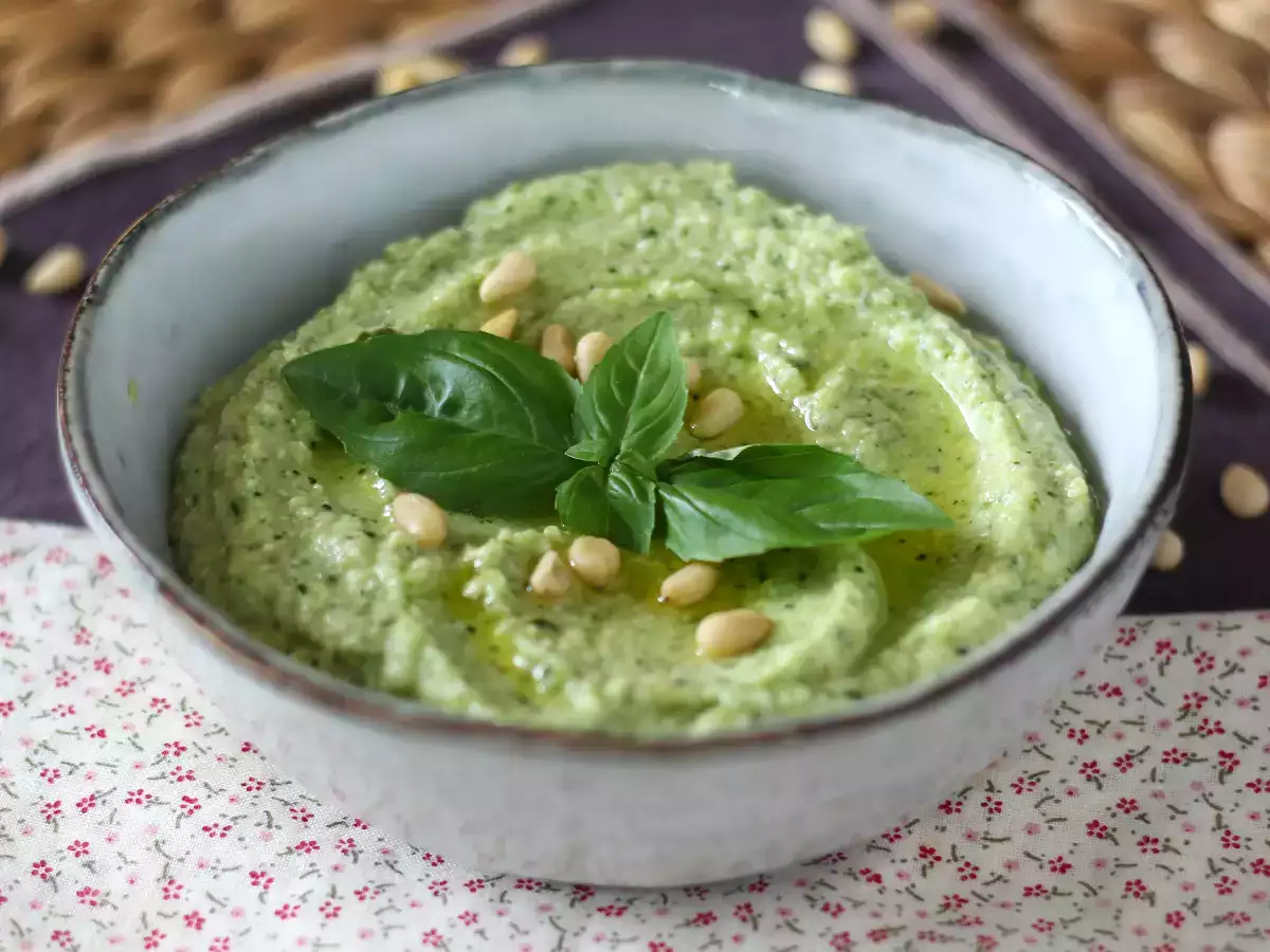 Песто от тиквички без термична обработка – бърза и вкусна рецепта - снимка 4