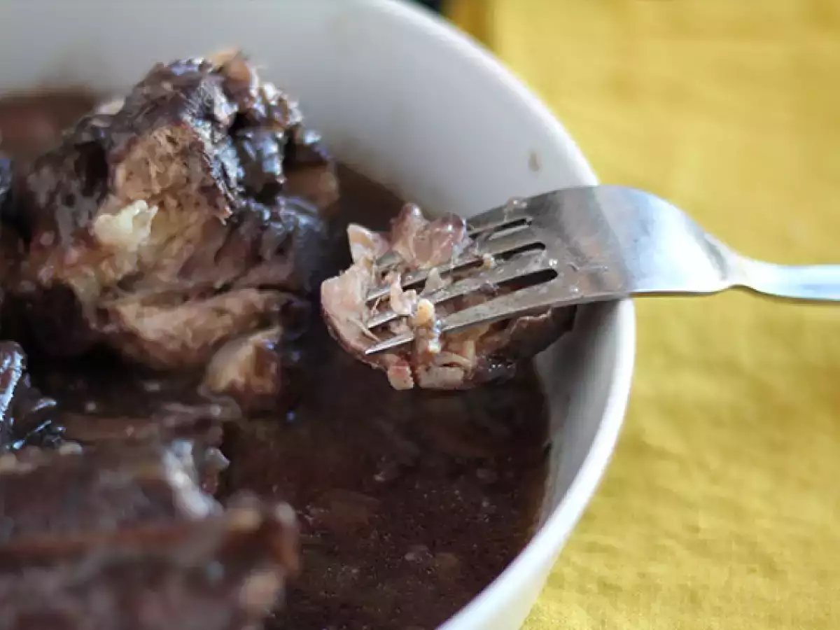 Петел във вино (Coq au vin) - снимка 2