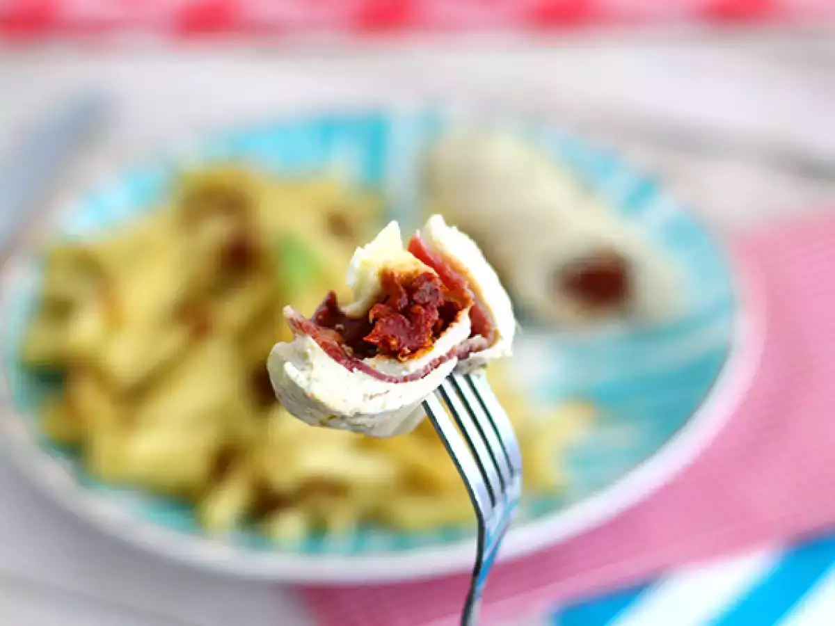 Пилешки балотини с моцарела - снимка 3